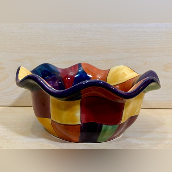 Vintage Tabletops Gallery Caracas Bowl Ruffled Rim Hand Painted (Discontinued) - Picture 5 of 10